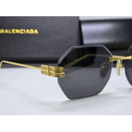 Очки Balenciaga золотистого цвета