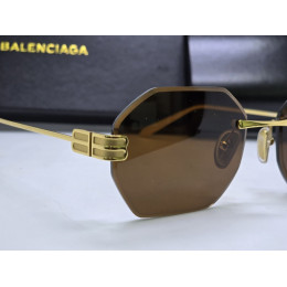 Очки Balenciaga золотистого цвета