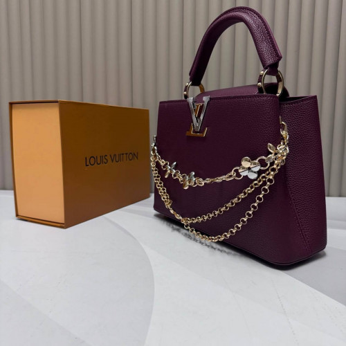 Сумка Louis Vuitton бордового цвета