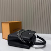 Сумка Louis Vuitton черного цвета