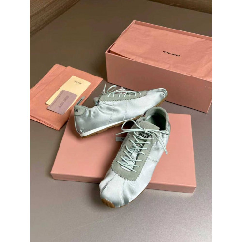 Кроссовки Miu Miu серебристого цвета