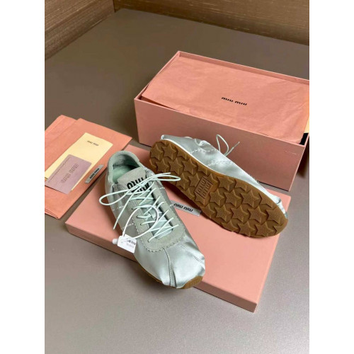 Кроссовки Miu Miu серебристого цвета