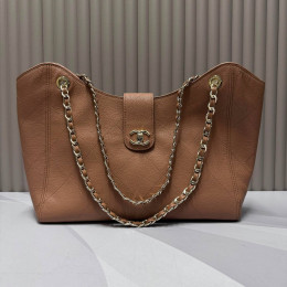 Сумка Chanel коричневого цвета