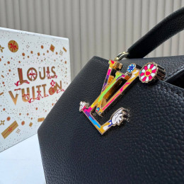 Сумка Louis Vuitton черного цвета