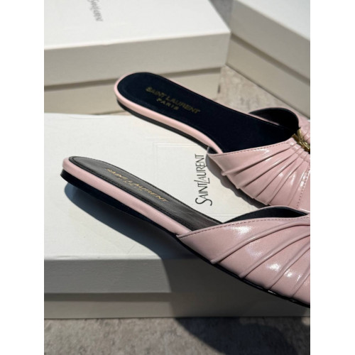 Шлепанцы Yves Saint Laurent розового цвета