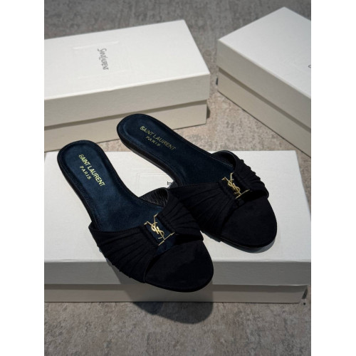Шлепанцы Yves Saint Laurent черного цвета