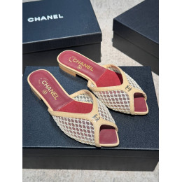 Шлепанцы Chanel бежевого цвета