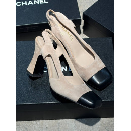 Туфли Chanel бежевого цвета