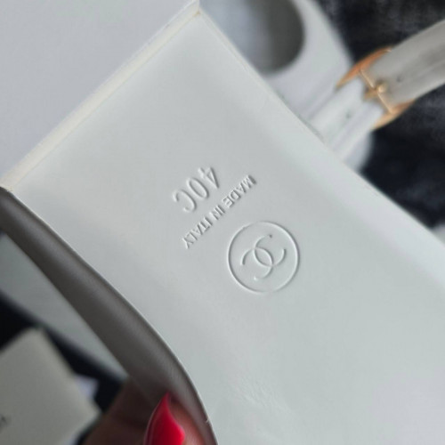 Балетки Chanel белого цвета