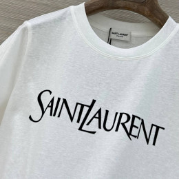 Футболка Yves Saint Laurent белого цвета