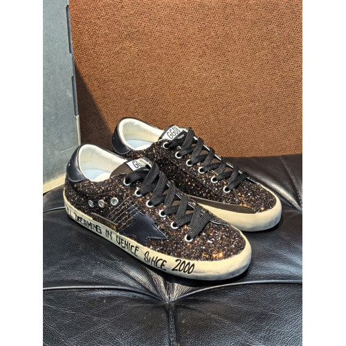 Кроссовки Golden Goose коричневого цвета