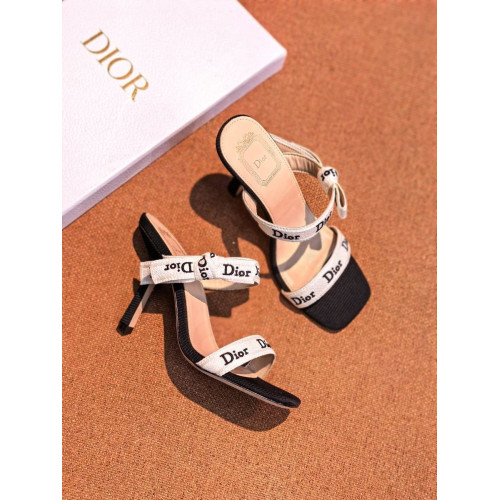 Сабо Dior бежевого цвета
