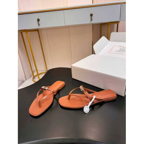 Шлепанцы Hermes оранжевого цвета