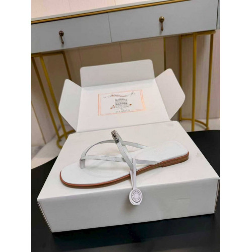 Шлепанцы Hermes белого цвета