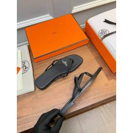 Шлепанцы Hermes черного цвета
