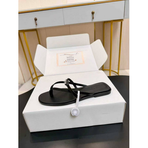 Шлепанцы Hermes черного цвета