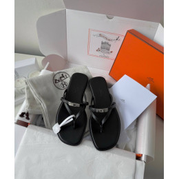 Шлепанцы Hermes черного цвета