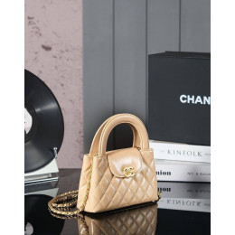 Сумка Chanel бежевого цвета