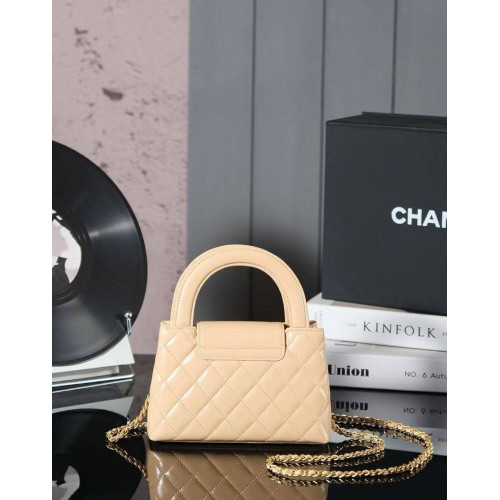 Сумка Chanel бежевого цвета