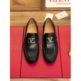 Лоферы Valentino черного цвета