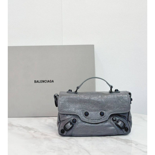 Сумка Balenciaga серого цвета