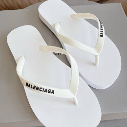 Шлепанцы Balenciaga белого цвета