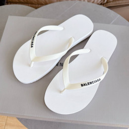 Шлепанцы Balenciaga белого цвета