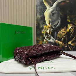 Сумка Bottega Veneta бордового цвета