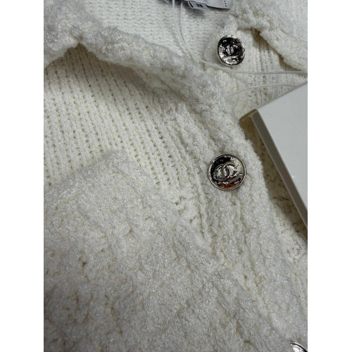 Кардиган Chanel бежевого цвета