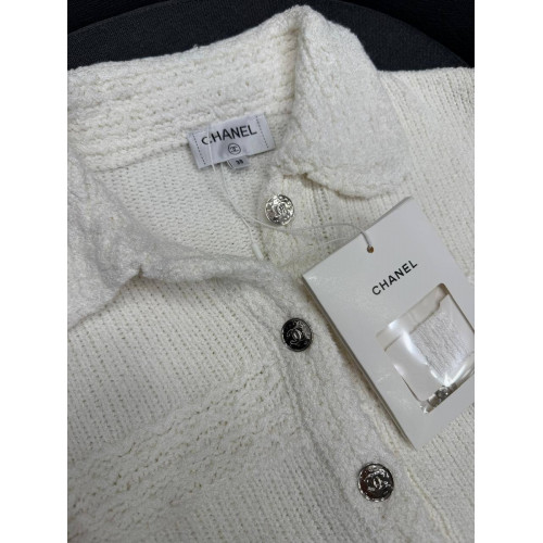 Кардиган Chanel бежевого цвета