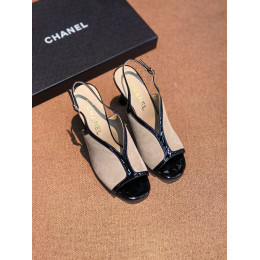 Босоножки Chanel бежевого цвета