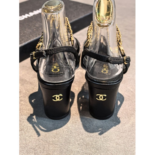 Босоножки Chanel черного цвета