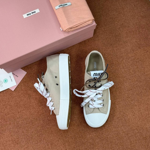 Кеды Miu Miu бежевого цвета