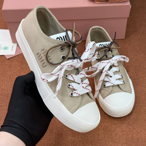 Кеды Miu Miu бежевого цвета