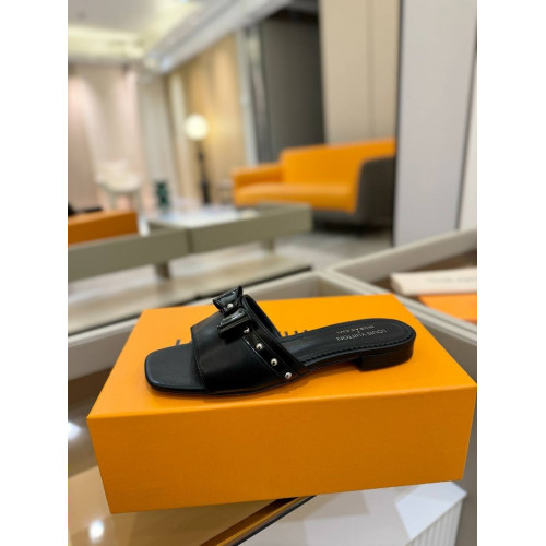 Шлепанцы Louis Vuitton черного цвета