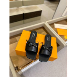 Шлепанцы Louis Vuitton черного цвета