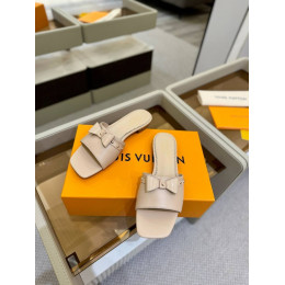 Шлепанцы Louis Vuitton розового цвета