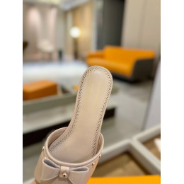 Шлепанцы Louis Vuitton розового цвета