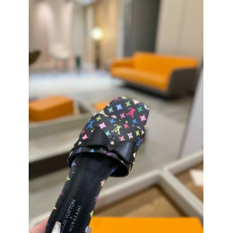 Шлепанцы Louis Vuitton комбинированного цвета