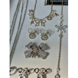 Брошь Chanel