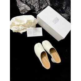 Мюли Maison Margiela белого цвета