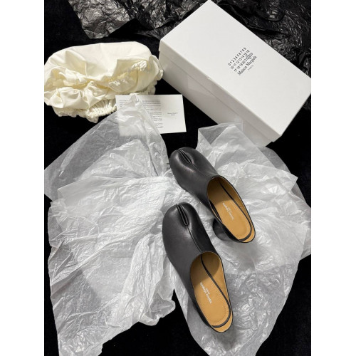 Мюли Maison Margiela черного цвета