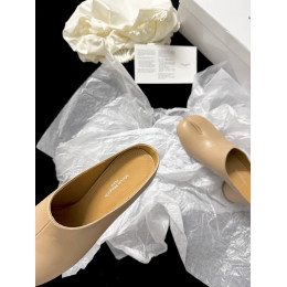 Мюли Maison Margiela бежевого цвета