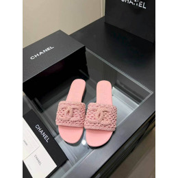 Шлепанцы Chanel розового цвета