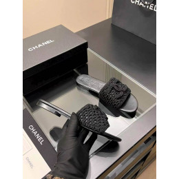 Шлепанцы Chanel черного цвета
