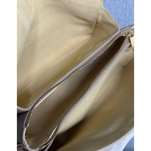 Сумка Celine бежевого цвета