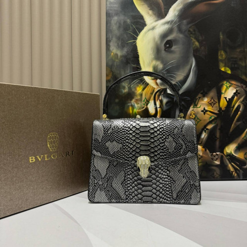 Сумка Bvlgari серого цвета