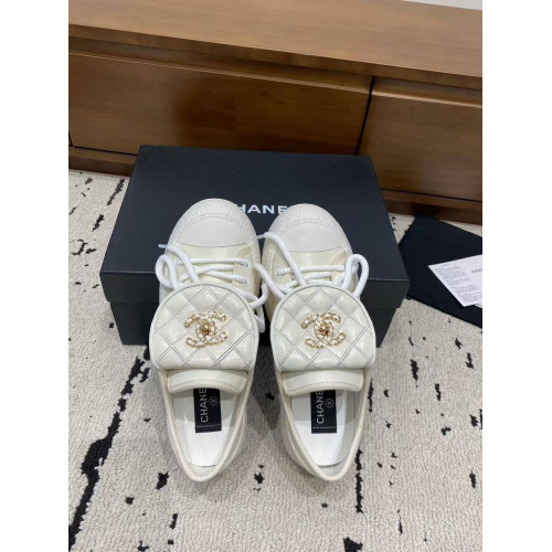 Кеды Chanel белого цвета