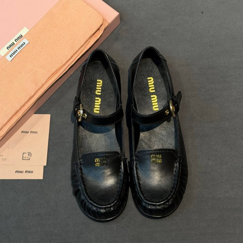 Лоферы Miu Miu черного цвета