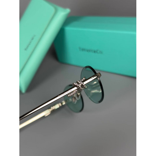Очки Tiffany & Co. серебристого цвета